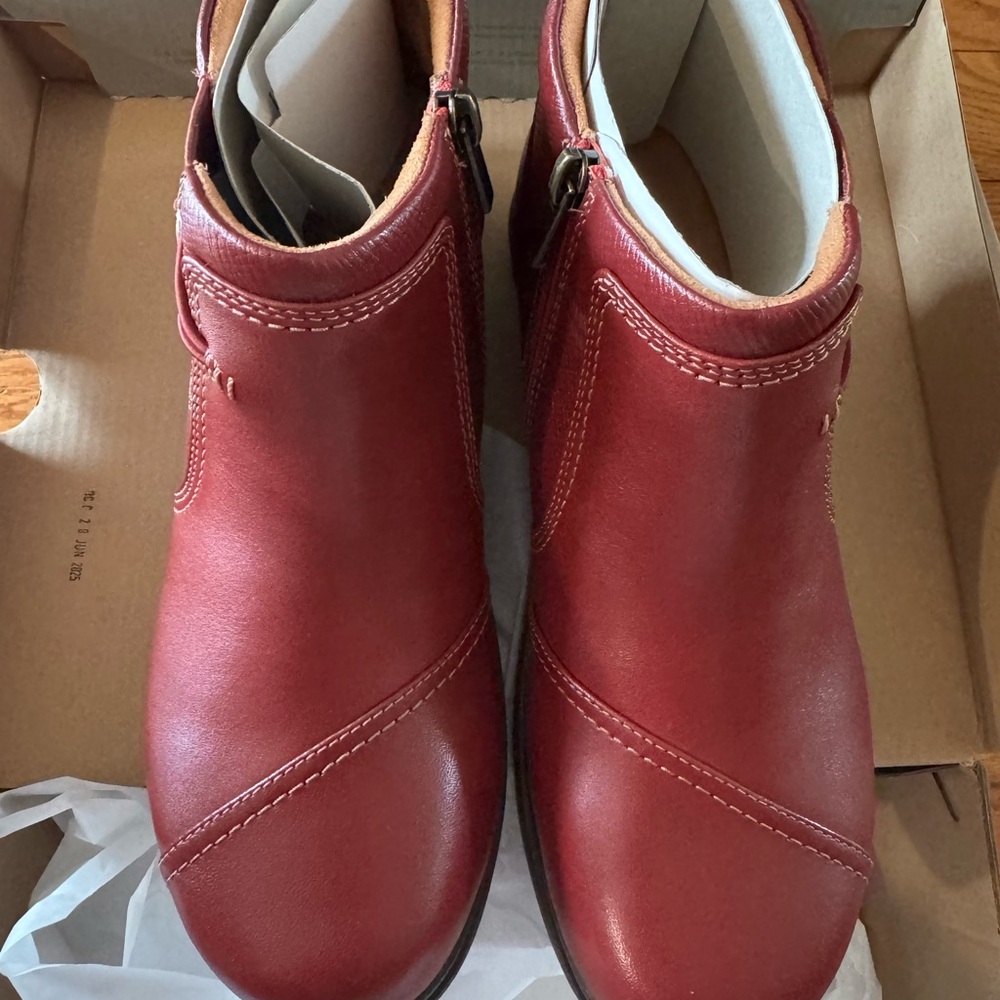 Clarks Women's Red Ankle Booties